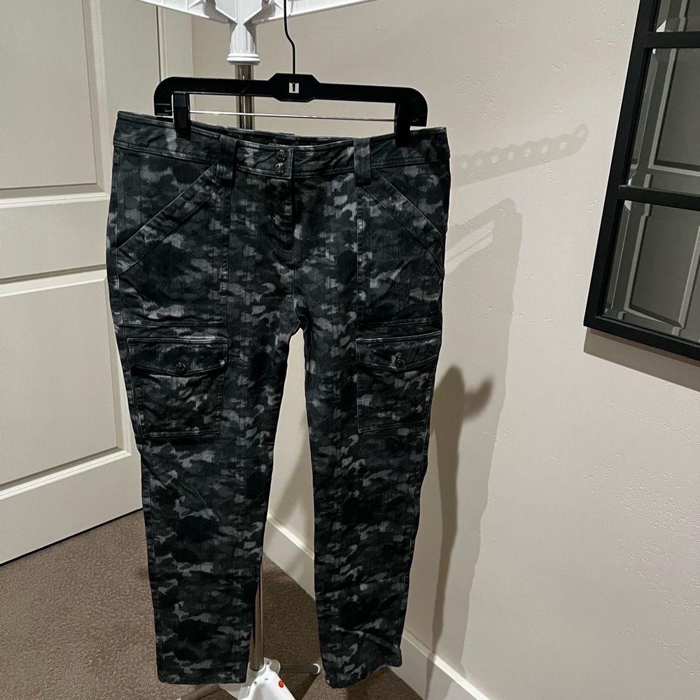 Anatomie Dark Camo Cargo Pants